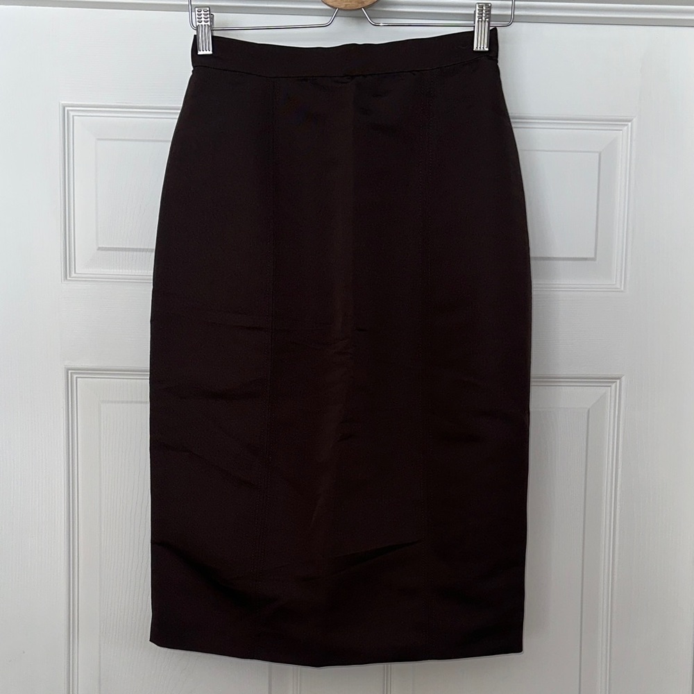 CAROLINA HERRERA Sophisticated Brown Pencil Skirt